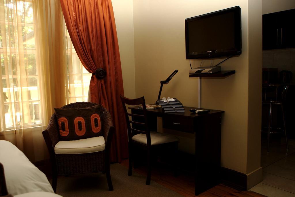 Goodey'S Guesthouse Pretoria-Noord Eksteriør bilde